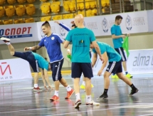 Фоторепортаж с предыгровых тренировок Казахстана и Польши 