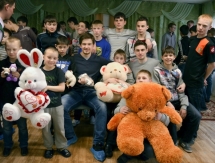 Хоккеисты «Темиртау» посетили детский дом