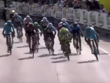 Видео победного финиша «Астаны» на четвертом этапе «Джиро дель Трентино»