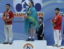 Казахстанец Денис Уланов выиграл «золото» чемпионата Азии по тяжелой атлетике