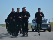Полицейские СКО в честь Дня Победы совершили марш-бросок