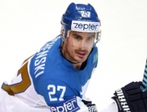 Брэндон Боченски — единственный из участников нынешнего чемпионата мира, имеющий в карьере выступления за две сборные