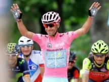 Итальянский велогонщик «Астаны» Нибали выиграл вторую «Джиро» в карьере