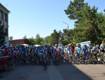 Винокуров дал старт республиканской многодневной велогонке в СКО