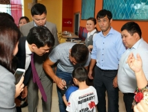 Фото с посещения Головкиным Атырау