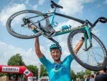 Видео интервью гонщика «Astana ProTeam» Смукулиса