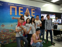 Соарес посетил предпоказ фильма «Пеле» 