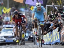 «Астана» продлила контракт с Де Вризом