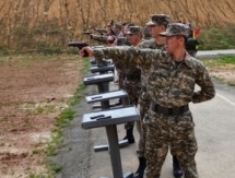 В Астане наградили лучших военнослужащих в стрельбе, беге и плавании