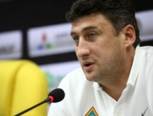 Видео предматчевой пресс-конференции Цхададзе игры Лиги Европы «Кайрат» — «Маккаби» 