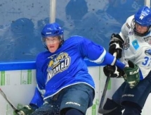 «Номад» разгромил «Снежных Барсов» в товарищеском матче