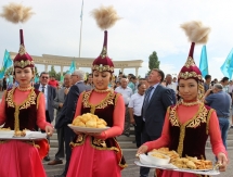 В Таразе тепло встретили призера Олимпиады-2016 Сметова