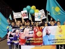 Как в аэропорту Астаны встречали казахстанских боксеров