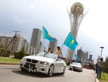 Олимпийские чемпионы и призеры проехались по улицам Астаны