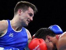 Фанаты «троллят» Фаулера после поражения от Алимханулы