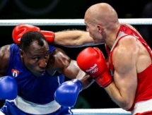 Фото боксерского поединка Олимпиады-2016 Левит — Савон