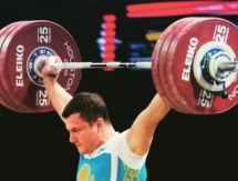 Тяжелоатлет Зайчиков идет третьим после рывка на Олимпиаде-2016