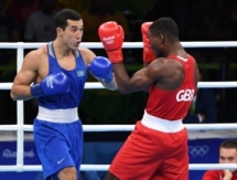Фото боксерского поединка Олимпиады-2016 Ниязымбетов — Буатси