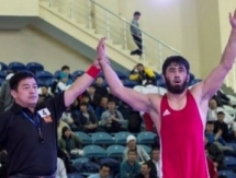 Борец Усербаев стартовал с досрочной победы на Олимпиаде-2016