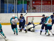 Фото с матча ВХЛ «Буран» — «Торпедо» 0:6