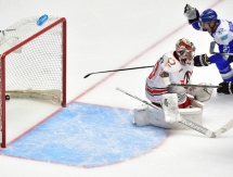 Фоторепортаж с матча КХЛ «Барыс» — «Автомобилист» 3:4