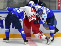 Фоторепортаж с матча КХЛ «Барыс» — «Автомобилист» 3:4