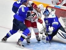 Фоторепортаж с матча КХЛ «Барыс» — «Автомобилист» 3:4