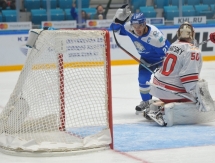 Фоторепортаж с матча КХЛ «Барыс» — «Автомобилист» 3:4