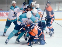 Фоторепортаж с матча ВХЛ «СКА-Нева» — «Торпедо» 3:2 Б