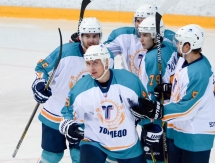 Фоторепортаж с матча ВХЛ «СКА-Нева» — «Торпедо» 3:2 Б