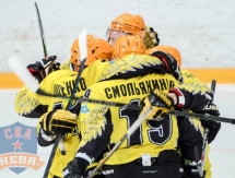 Фоторепортаж с матча ВХЛ «СКА-Нева» — «Сарыарка» 2:1 Б