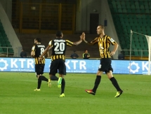 Фоторепортаж с матча Премьер-Лиги «Кайрат» — «Иртыш» 2:1