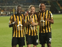 Фоторепортаж с матча Премьер-Лиги «Кайрат» — «Иртыш» 2:1