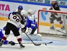 Фоторепортаж с матча МХЛ «Снежные Барсы» — «Белые Медведи» 1:2 ОТ