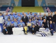 Хоккеисты-любители из ВКО победили на чемпионате республики