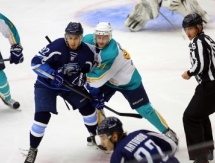 Фото с матча ВХЛ «Буран» — «Торпедо» 0:6