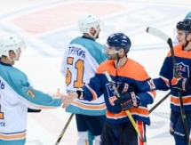 Фоторепортаж с матча ВХЛ «СКА-Нева» — «Торпедо» 3:2 Б