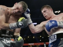 Потенциальный соперник Головкина, Альварес, не выйдет на ринг в 2016 году из-за травмы