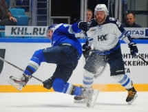 Фоторепортаж с матча КХЛ «Барыс» — «Нефтехимик» 5:4