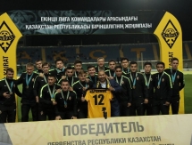 В перерыве матча с «Оренбургом» молодежная команда «Кайрата» была награждена золотыми медалями