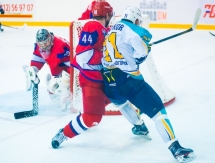 Фоторепортаж с матча ВХЛ «Ижсталь» — «Торпедо» 3:2