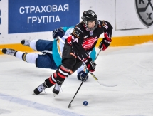 Фоторепортаж с матча  МХЛ «Омские Ястребы» — «Алтай» 5:2