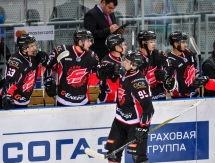 Фоторепортаж с матча  МХЛ «Омские Ястребы» — «Алтай» 5:2