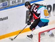 Фоторепортаж с матча  МХЛ «Омские Ястребы» — «Алтай» 5:2