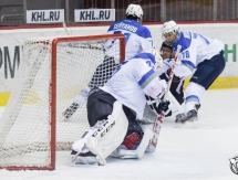 Фоторепортаж с матча  МХЛ «Белые Медведи» — «Снежные Барсы» 2:1