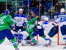 Фоторепортаж с матча КХЛ «Салават Юлаев» — «Барыс» 5:2