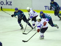 Фоторепортаж с матча МХЛ «Алтай» — «Ладья» 1:6