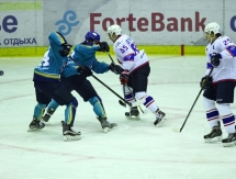 Фоторепортаж с матча МХЛ «Алтай» — «Ладья» 1:6