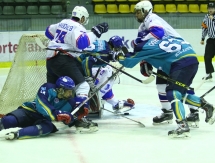 Фоторепортаж с матча МХЛ «Алтай» — «Ладья» 1:6