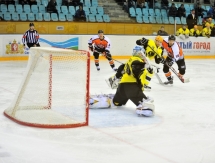 Фоторепортаж с матча ВХЛ «Спутник» — «Сарыарка» 1:2